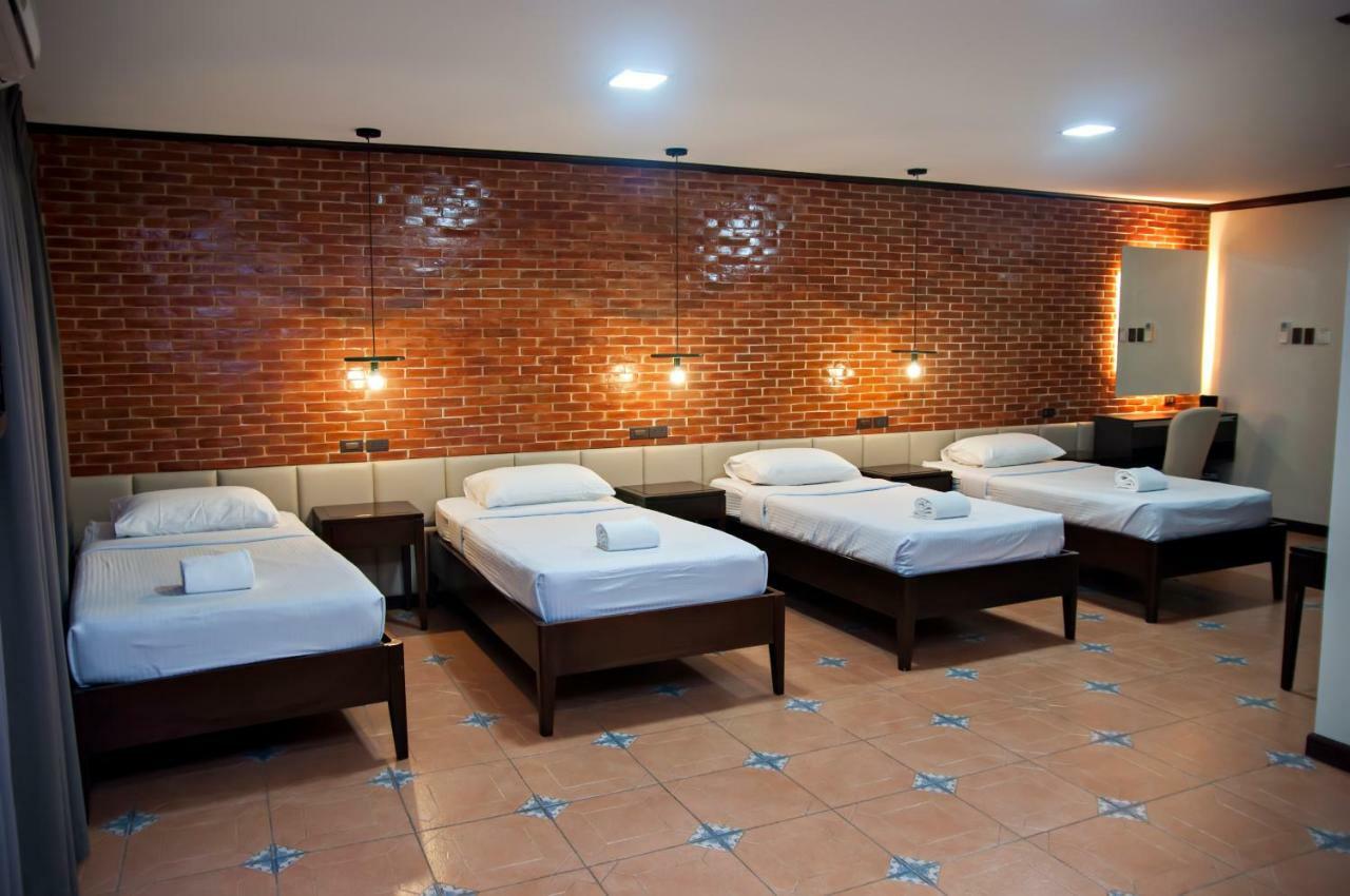Vigan Plaza Hotel Luaran gambar