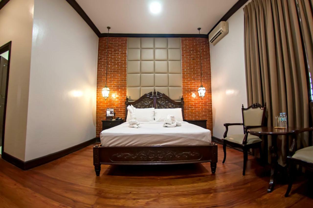Vigan Plaza Hotel Luaran gambar