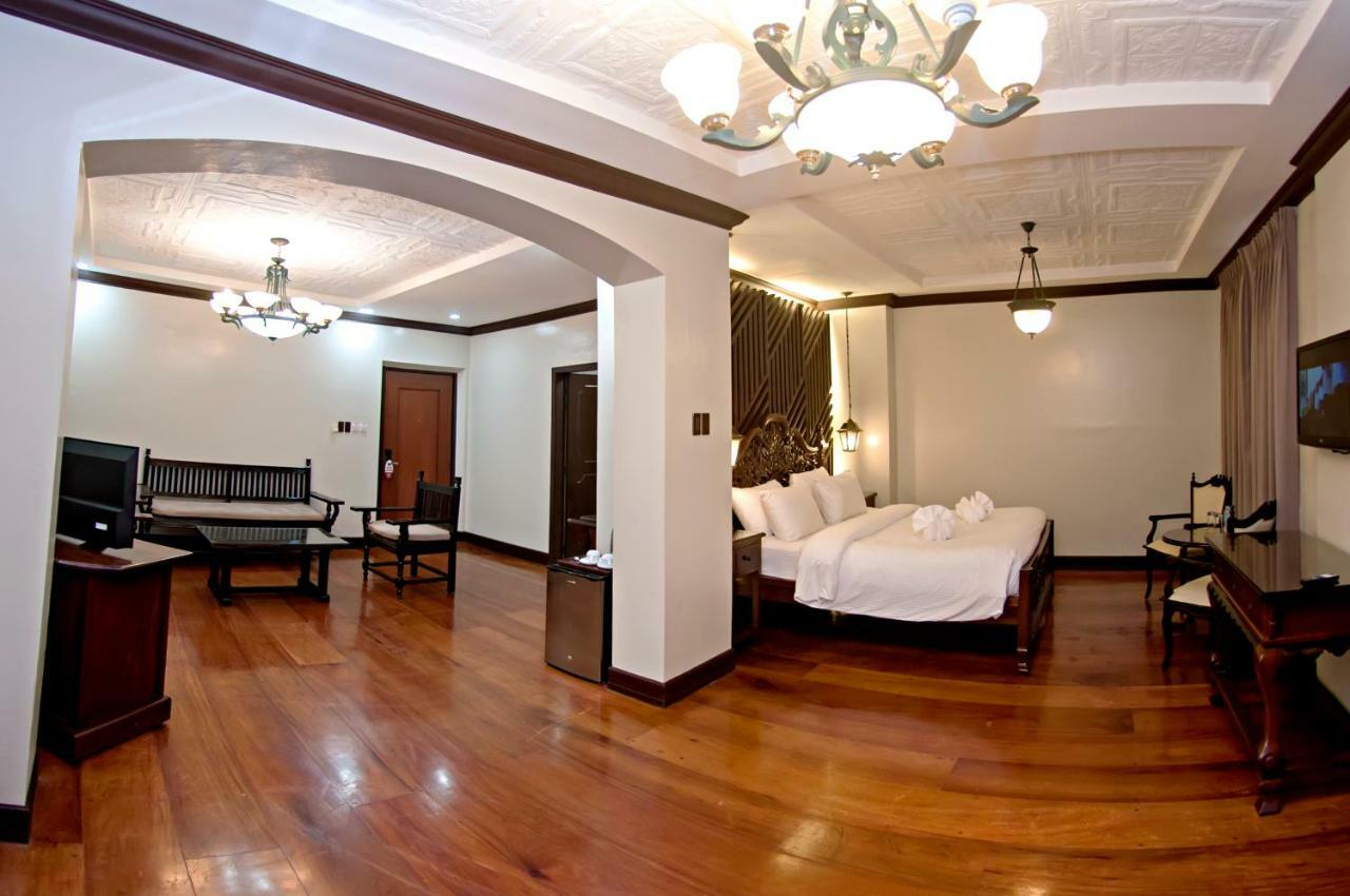Vigan Plaza Hotel Luaran gambar